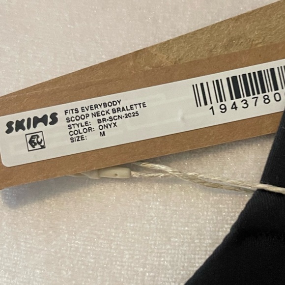 Skims Fits everybody scoop neck bralette - Picture 5 of 5